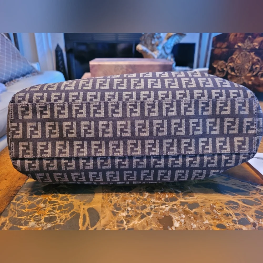 Fendi Brown Monogram Tote Bag w/COA - Picture 5 of 9
